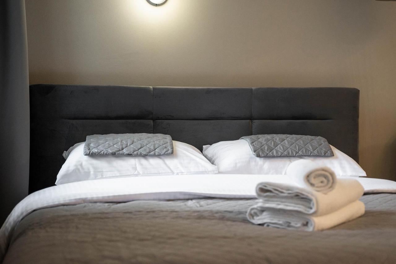 Piekna Grey Studio Warsaw Ngoại thất bức ảnh